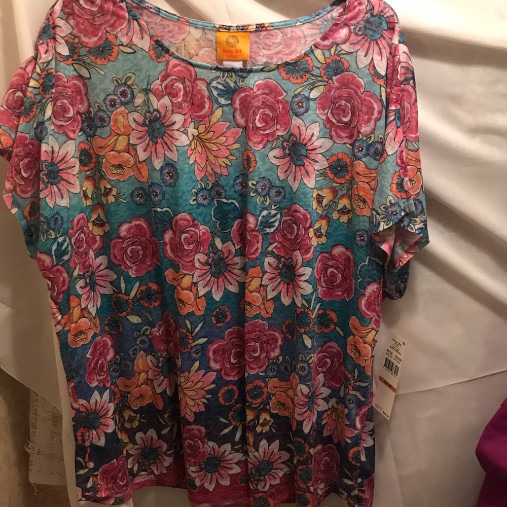NWT Sz 3x ruby rd floral top t shirt FINAL SALE